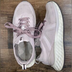 Women’s Zella shoes